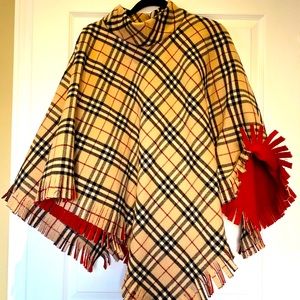 Burberry wool Poncho
